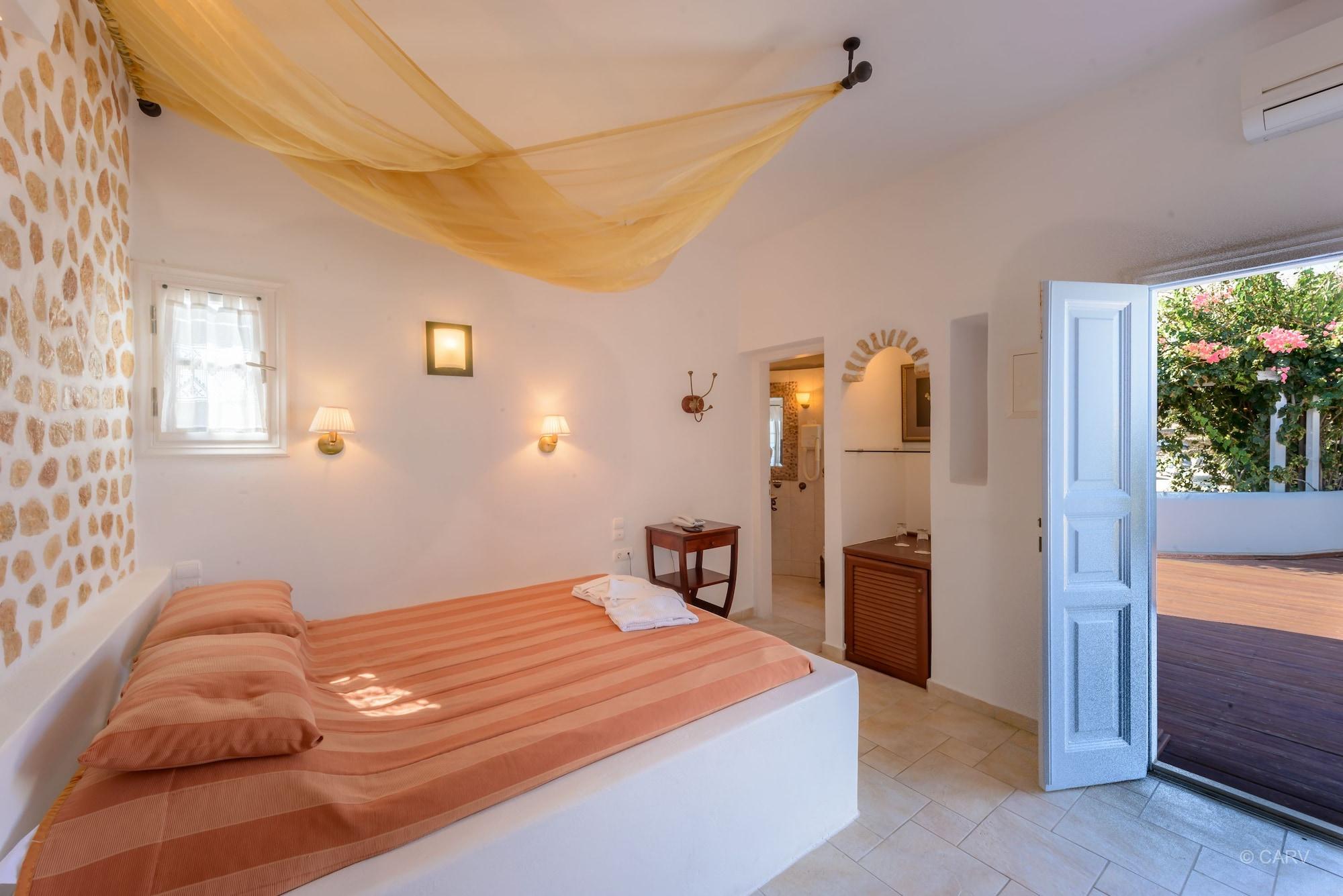 Chora Resort Hotel & Spa Folegandros Town ภายนอก รูปภาพ