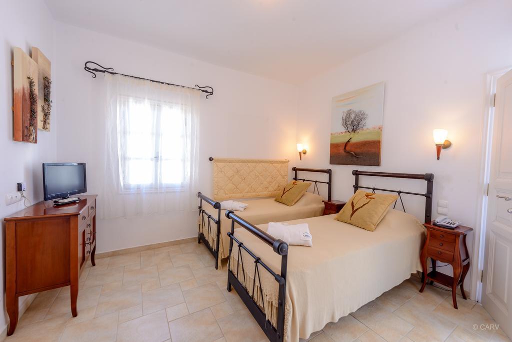 Chora Resort Hotel & Spa Folegandros Town ภายนอก รูปภาพ